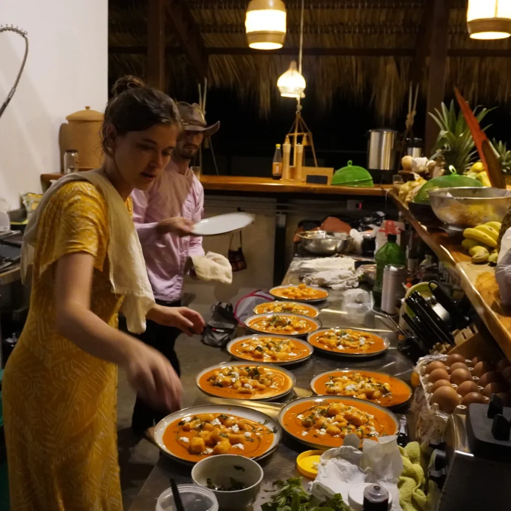 Private chefs in Costa Rica preparing gourmet meals for retreat guests, supporting those who host a retreat with elevated culinary experiences